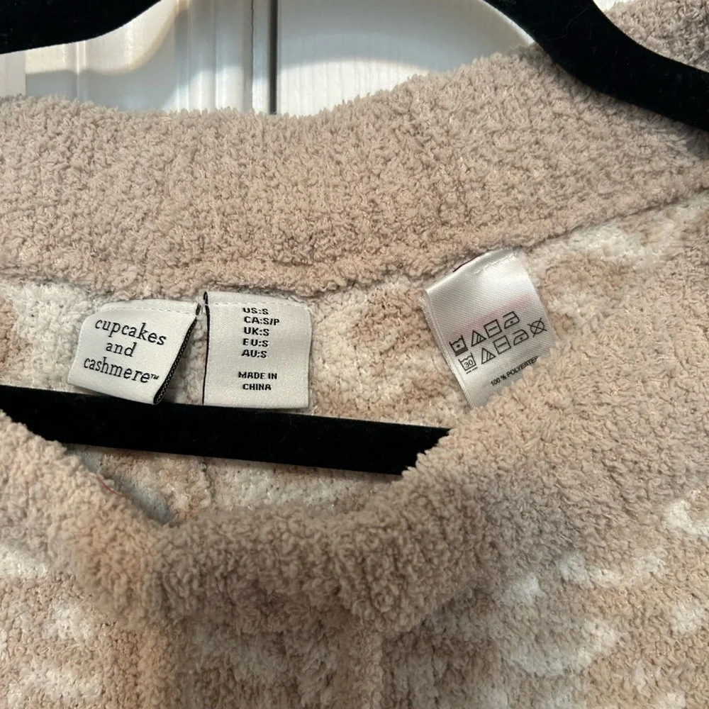 Cupcakes & Cashmere Taupe Cozy Joggers - Picture 3 of 4